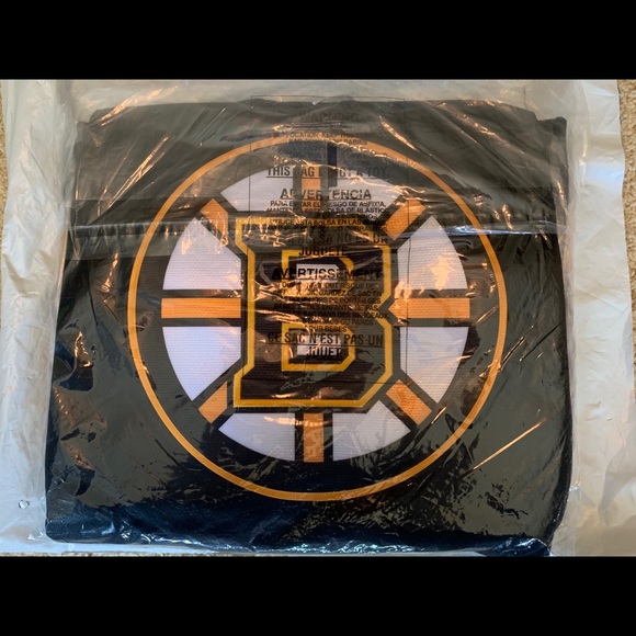 Boston Bruins Jersey - Patrice Bergeron #37 - Picture 3 of 5